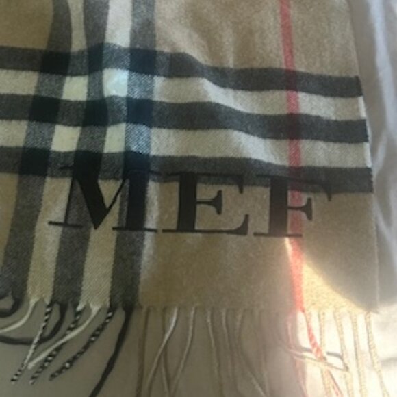 Burberry Classic Cashmere Scarf - monogrammed - Picture 1 of 1